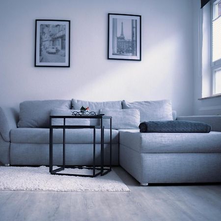 Schoenes Apartment In Der Altstadt , Kostenlose Parkplaetze In Der Naehe Emden Esterno foto