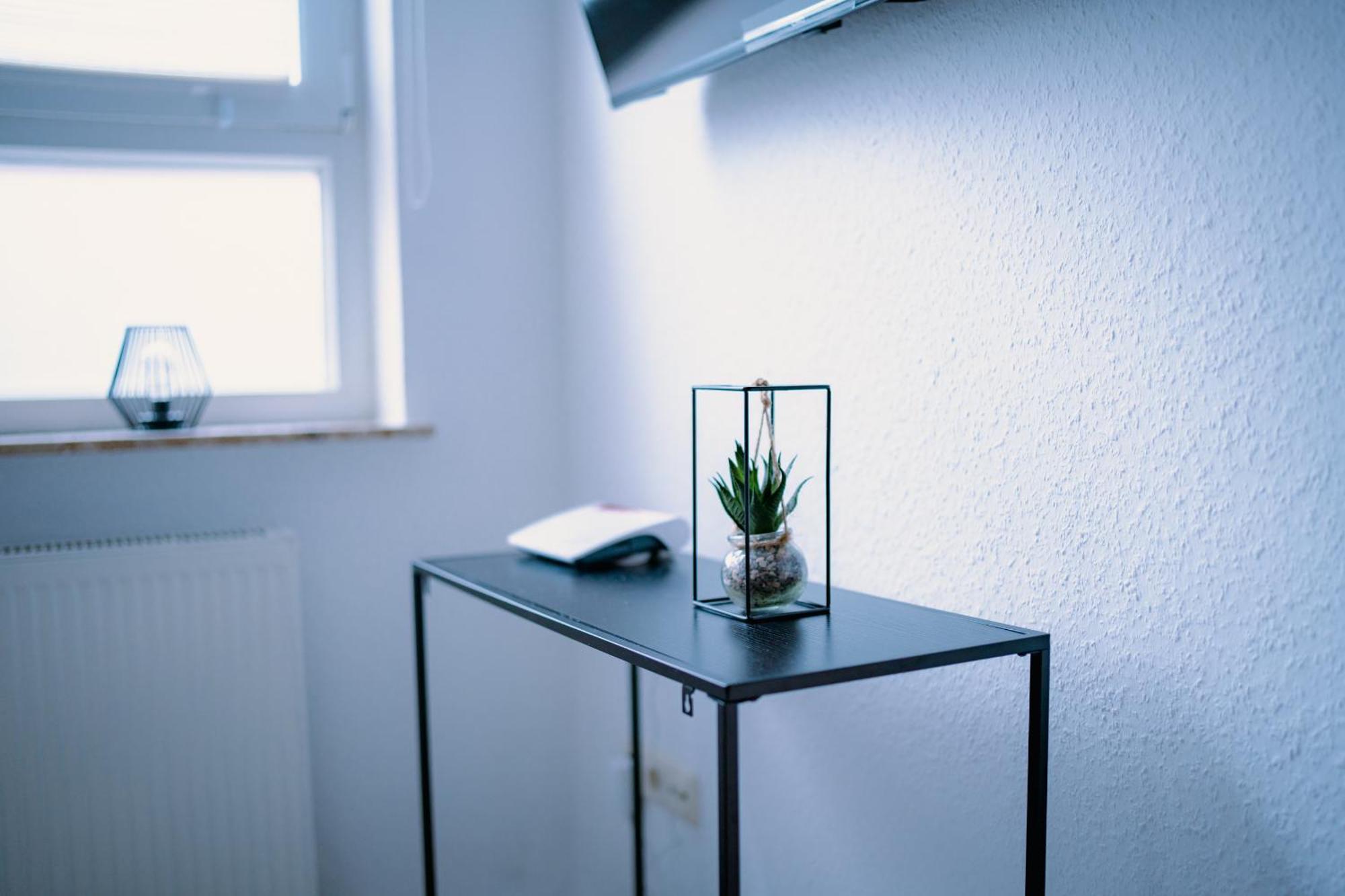 Schoenes Apartment In Der Altstadt , Kostenlose Parkplaetze In Der Naehe Emden Esterno foto